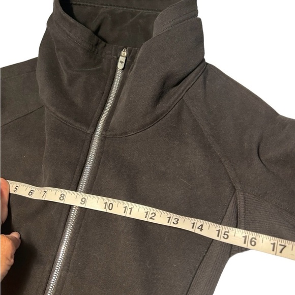 Lululemon Black Radiant Full Zip Jacket Sz 4 - Picture 13 of 14